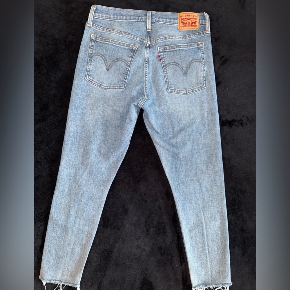 Levi's Wedgie Skinny - Picture 9 of 15